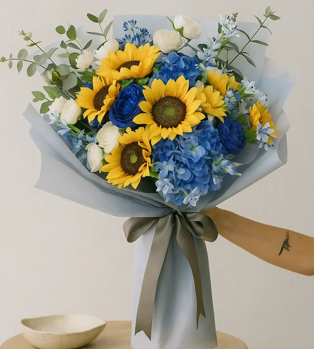 Hydrangea, Sunflower & Roses Bouquet
